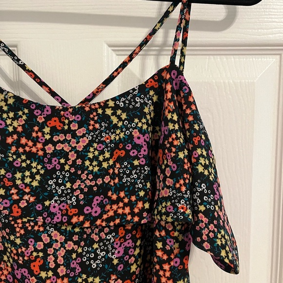 Oasis Black Ditsy Floral Off Shoulder Cami Tank Size 6 - Picture 4 of 6